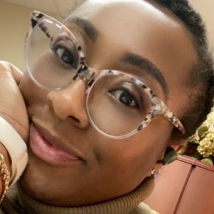 Meet your Posher, Joy